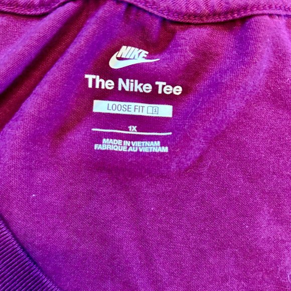 Bundle of 3 Men's Nike Loose Fitted T-Shirts - Picture 3 of 7